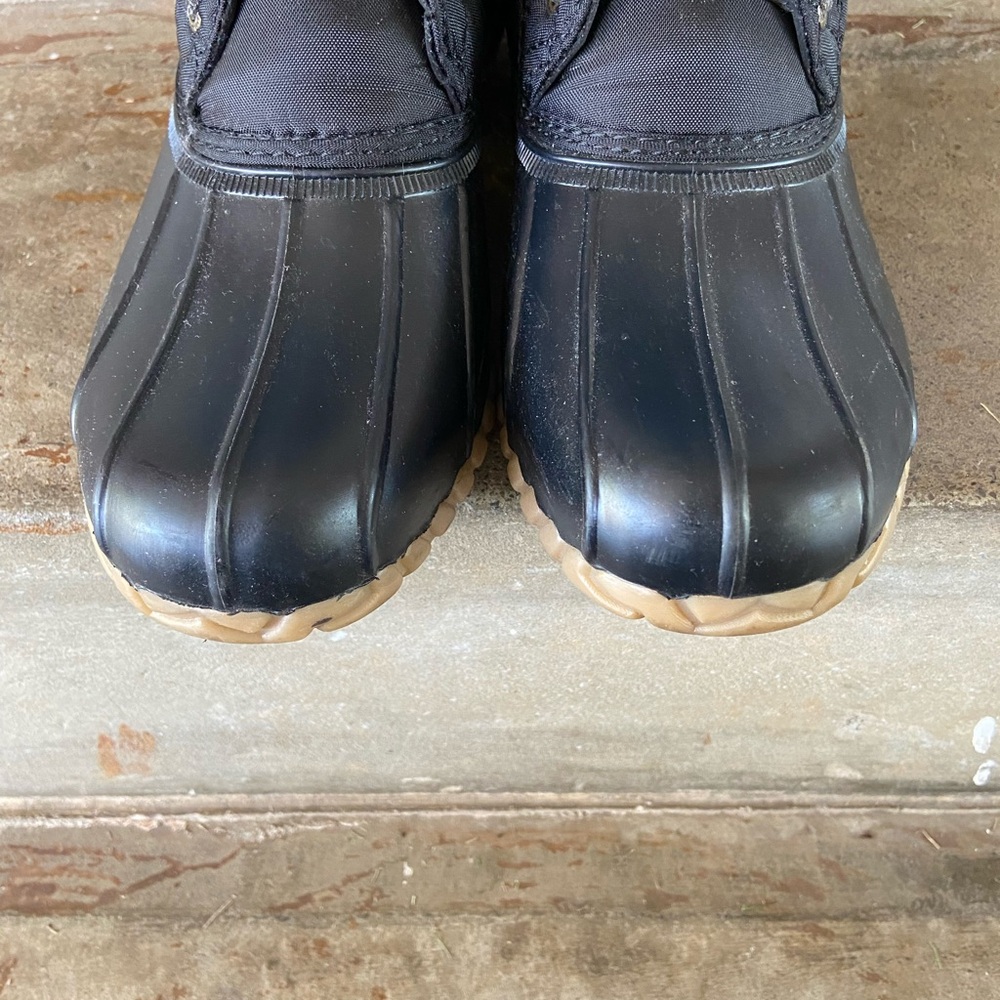 Nautica black duck boot style ankle boot - Picture 6 of 7